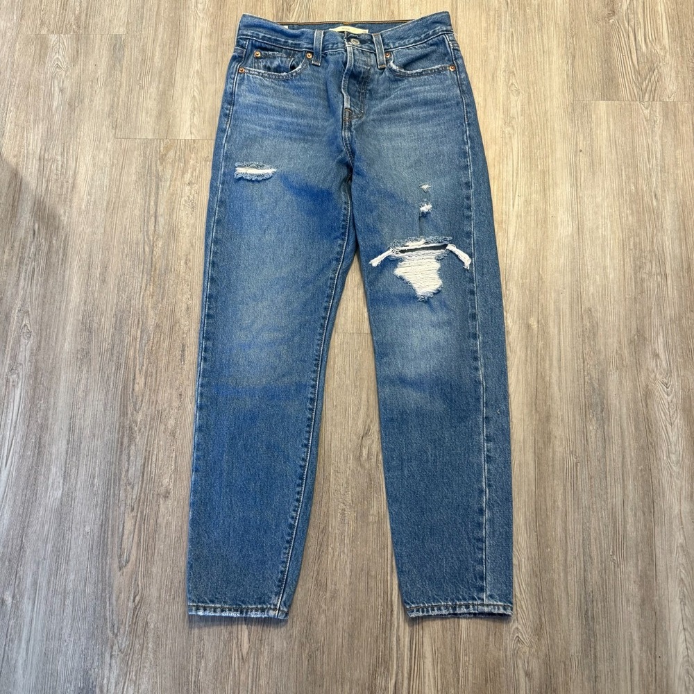 Levis Womens 26 Premium Wedgie Jeans